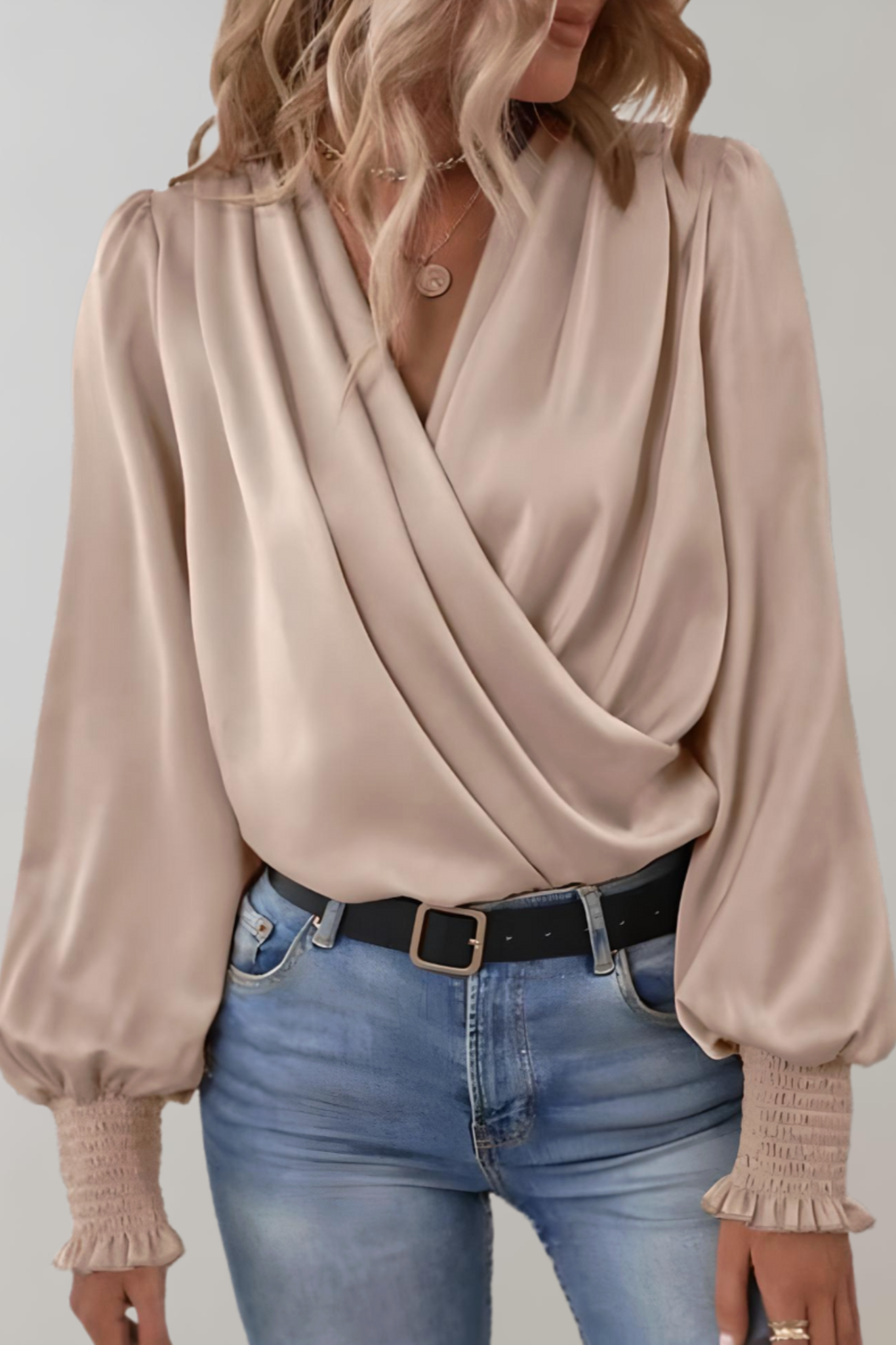 Quinn V-Neck Long Sleeve Blouse