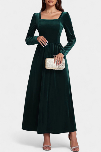 Stéphanie Long Velvet Dress featuring Open Back and Square Neckline
