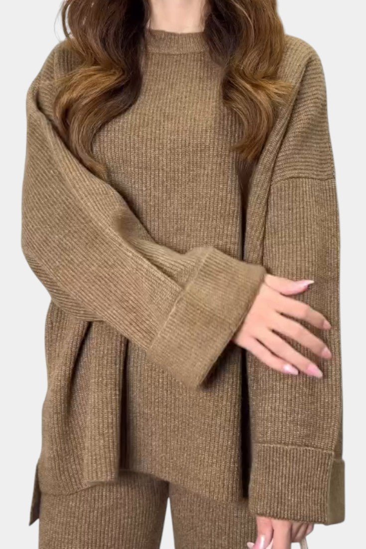 Quirina™ - Relaxed Ensemble with Round Neckline and Flowing Pants