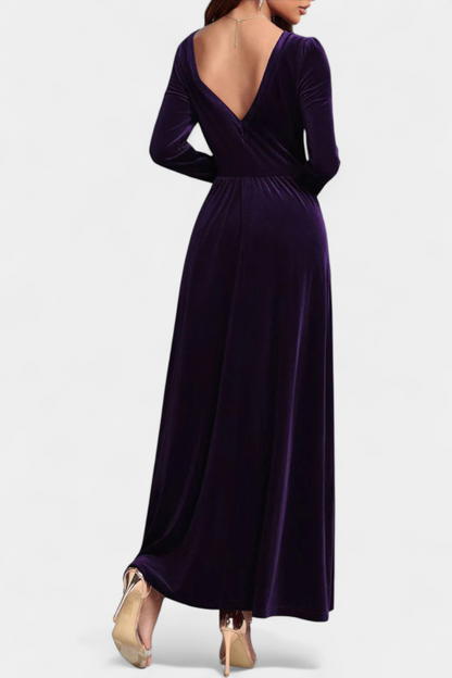 Stéphanie Long Velvet Dress featuring Open Back and Square Neckline