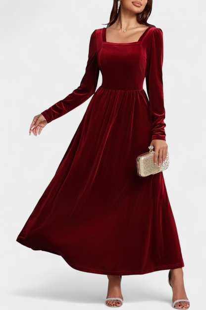 Stéphanie Long Velvet Dress featuring Open Back and Square Neckline
