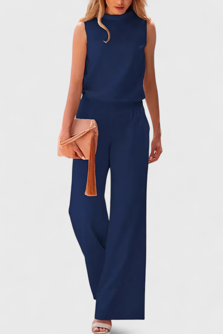 Winnie™ - Wide-Leg Fluid Jumpsuit with Round Neck